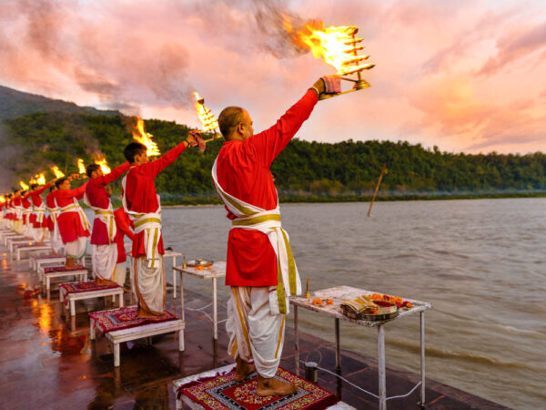 Rishikesh Yoga & Wellness Retreat (3–4 Days)