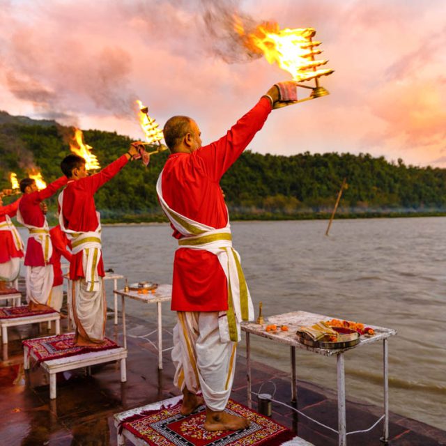 Rishikesh Yoga & Wellness Retreat (3–4 Days)